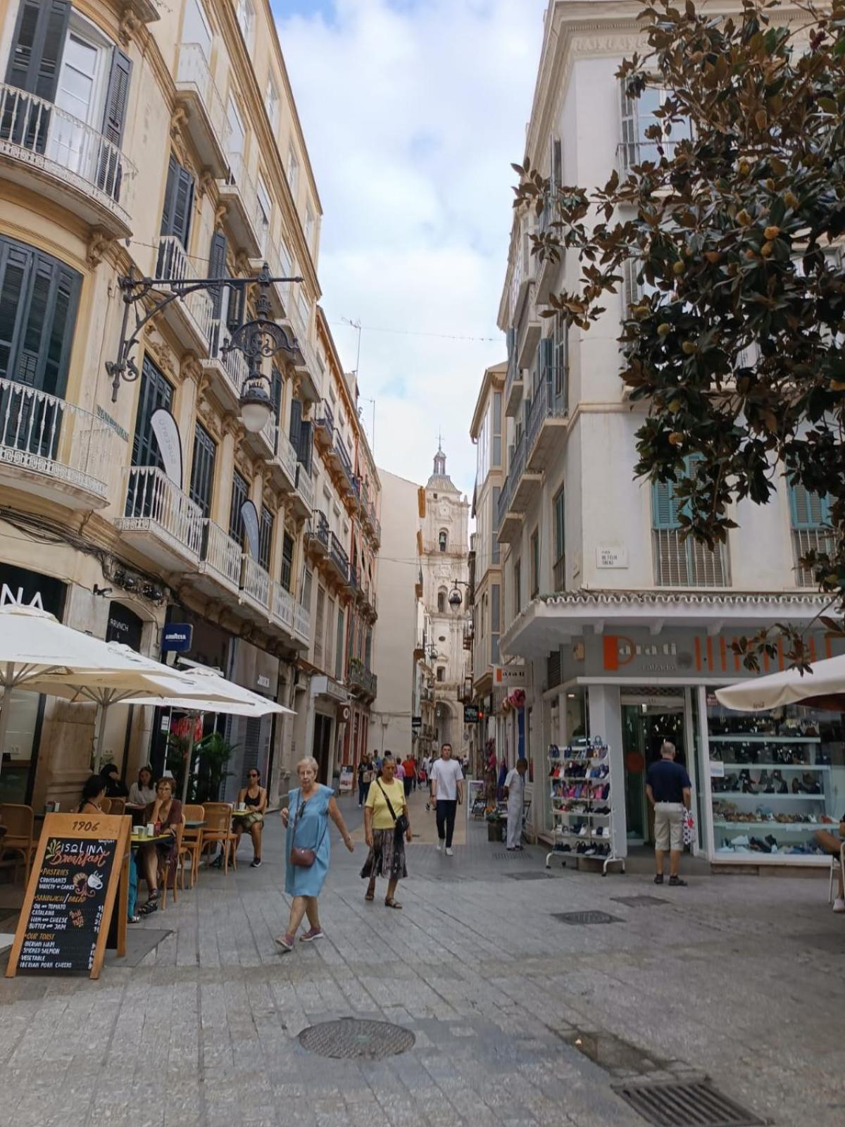 Enjoy Malaga Plaza De Las Flores Luaran gambar